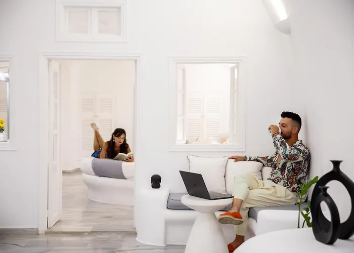 Pegasus 5* Imerovigli (Santorini)